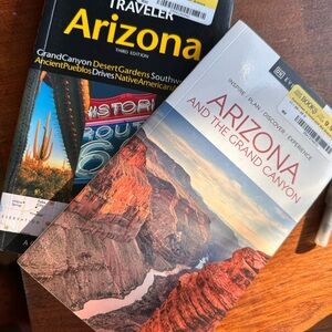 National Geographic Arizona Guides - Black, Blue, and Red